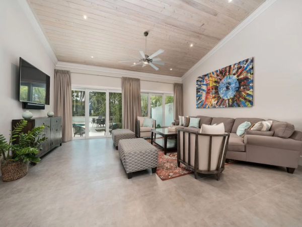 Nassau Luxurious Vacation Rental - Four Bedroom in Paradise